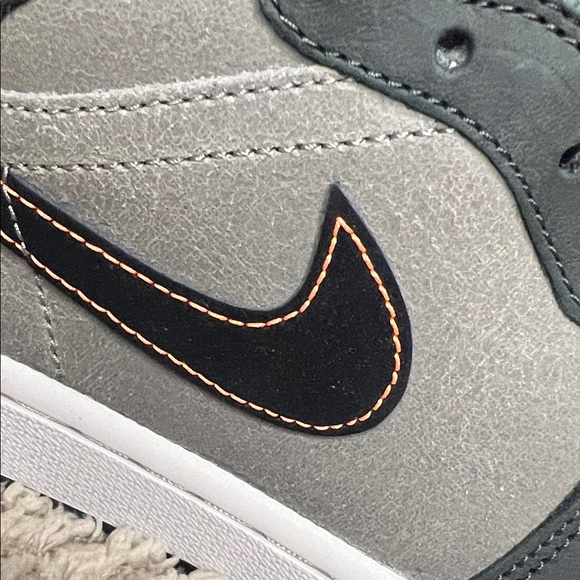 Nike Air Jordan 1 Mid SE Shoes Night Stadium Black - Picture 10 of 14